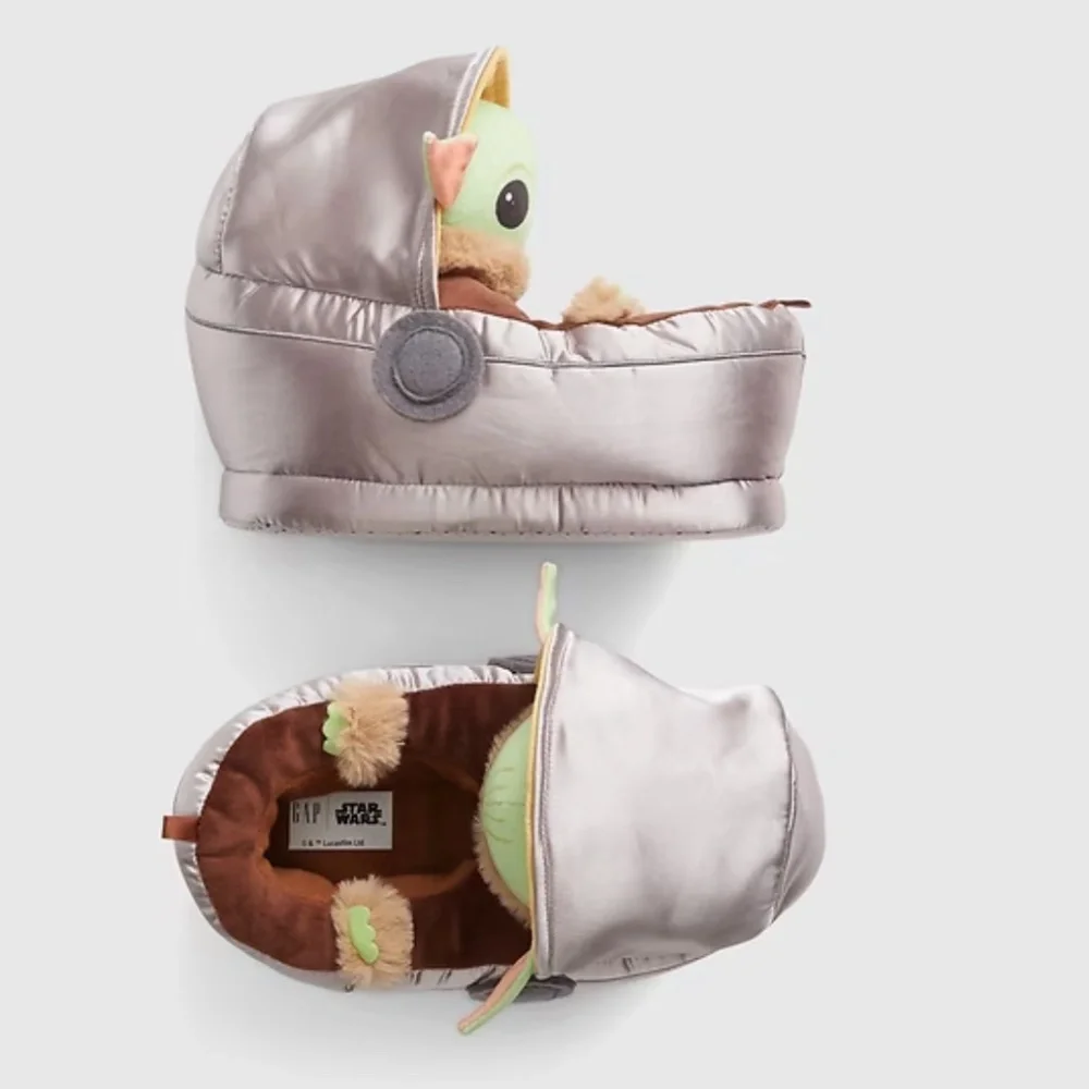 BNWT NEW Never worn GAP x Star Wars Grogu Baby Yoda Kids Slippers Shoes US 12/13